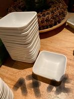 Porseleinentapas kommetjes  ronde 18 st vierkante17 st, Ophalen, Zo goed als nieuw
