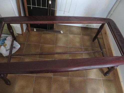 wijnrekje / salontafel / nachtkastje, Huis en Inrichting, Woonaccessoires | Wijnrekken, Hout, Ophalen