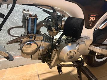 Dax 125cc blok beschikbaar voor biedingen