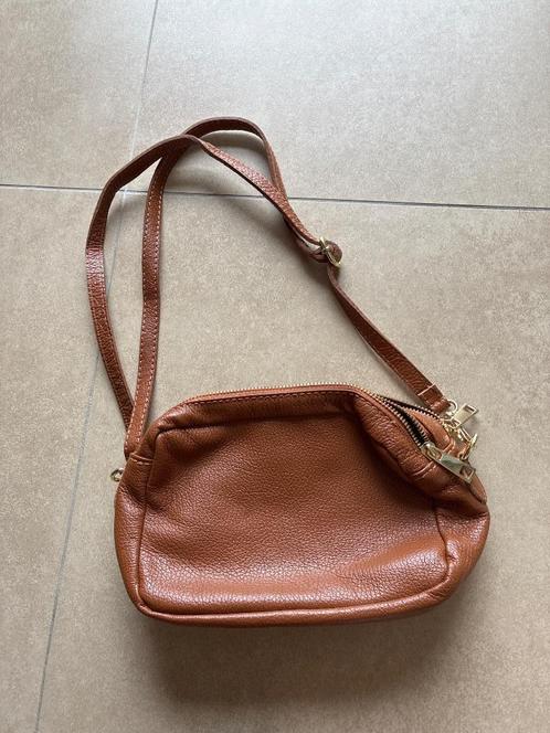 Handtas, Handtassen en Accessoires, Tassen | Damestassen, Nieuw, Handtas, Bruin, Ophalen of Verzenden
