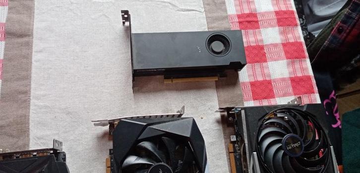 lot van 36 videokaarten, Computers en Software, Videokaarten, Ophalen