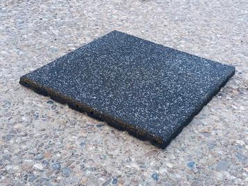 186 Rubber tegels 50x50x3, Mise à l'étable