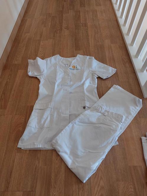 2 medium broeken voor stage vroedvrouw, verpleegkundige, Diversen, Verpleegmiddelen, Ophalen of Verzenden