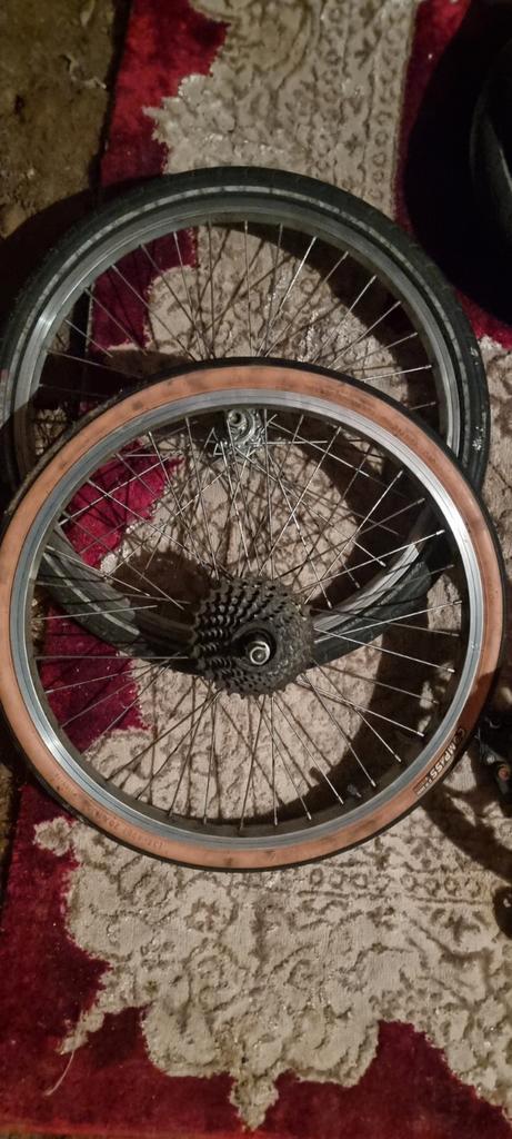 Roue avant et arriere  7 vitesses 20 inch, Fietsen en Brommers, Fietsonderdelen, Zo goed als nieuw, Wiel, Ophalen of Verzenden