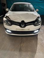 Renault megane 15 dci 2015 accidentée, Auto's, Renault, Euro 5, Zwart, Wit, Particulier