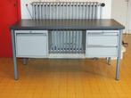 Demonteerbaar vintage metalen bureau, Huis en Inrichting, Ophalen