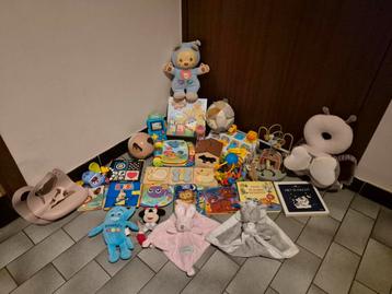 Groot baby spulletjes pakket beschikbaar voor biedingen