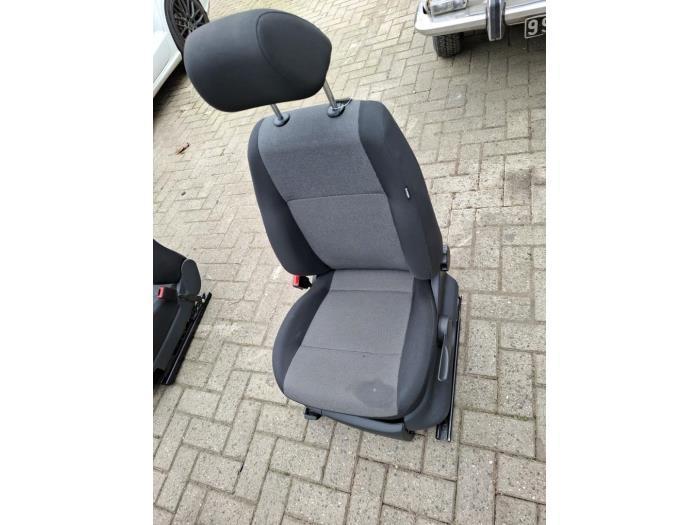 Stoel links van een Volkswagen Caddy, Auto-onderdelen, Interieur en Bekleding, Volkswagen, Gebruikt, 3 maanden garantie, Ophalen of Verzenden