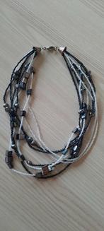 Mooie halsketting, Handtassen en Accessoires, Kettingen, Ophalen of Verzenden, Zo goed als nieuw