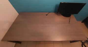 Bureau beschikbaar voor biedingen