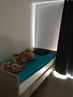 Bed met logeerlade en nieuwe matras, Ophalen, Gebruikt, Tweepersoons