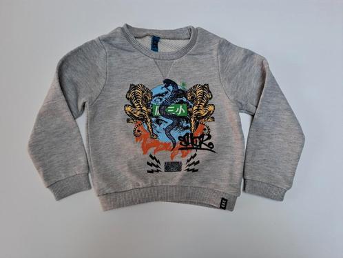 Mt 3j Grijze sweater met tijgers, slang en gettoblaster, Kinderen en Baby's, Kinderkleding | Maat 98, Zo goed als nieuw, Jongen
