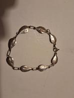 Armband met zilveren bladmotief, Handtassen en Accessoires, Armbanden, Ophalen of Verzenden, Gebruikt, Zilver, Zilver