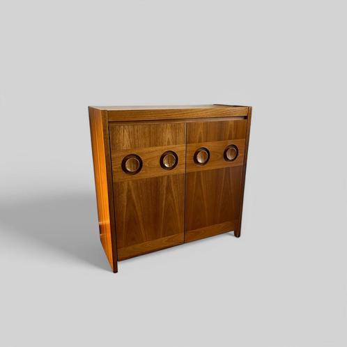 Brutalist kast, Huis en Inrichting, Kasten | Dressoirs, Zo goed als nieuw, Ophalen