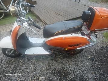 Scooter voor stukken of opmaak  beschikbaar voor biedingen