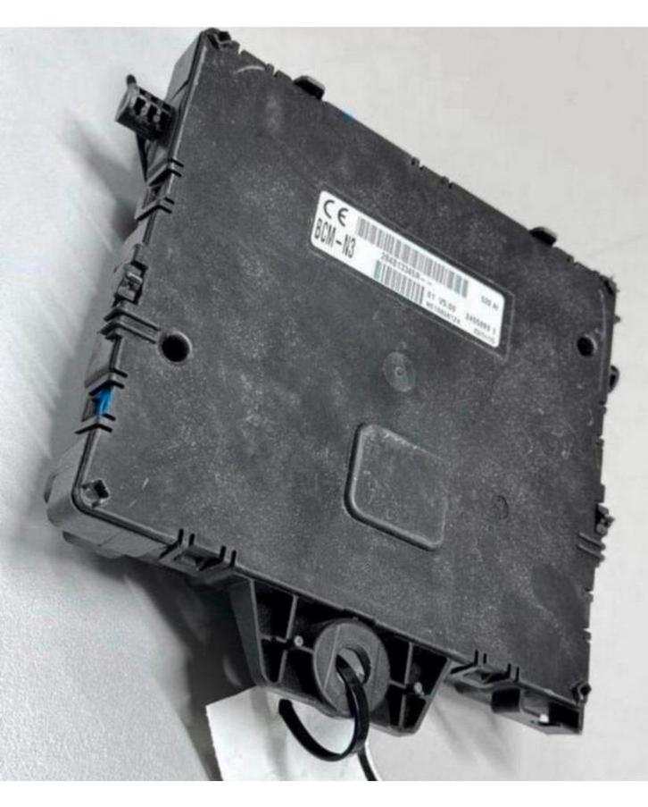 Carrosserie ECU Renault Kangoo BCM 284813345R Citan Mercedes, Autos : Pièces & Accessoires, Électronique & Câbles, Mercedes-Benz