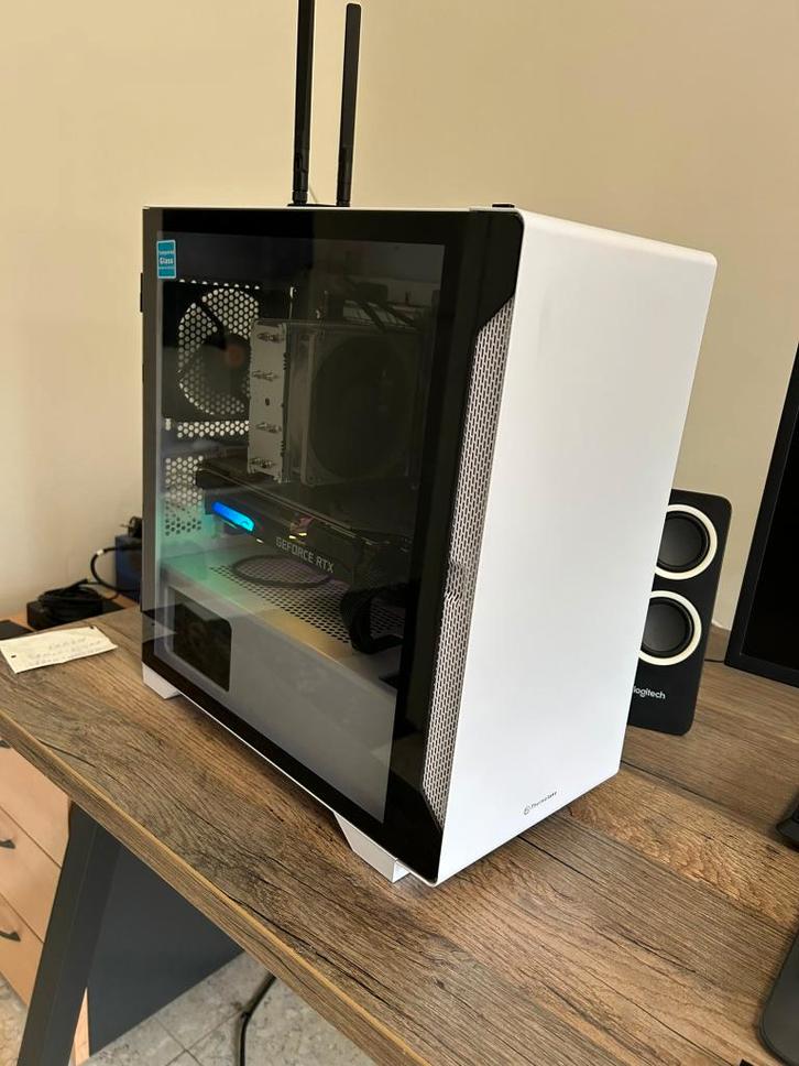 Pc Gaming, Informatique & Logiciels, Ordinateurs de bureau, Utilisé, 3 à 4 Ghz, SSD, 32 GB, Avec carte vidéo, Gaming, Enlèvement