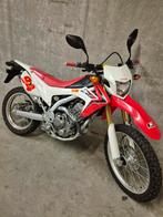 CRF250L ENDURO slechts 4500km (bwj2014), Motoren, Motoren | Honda, 250 cc, Sportuitlaat, Particulier, Enduro