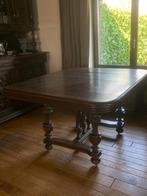 Antieke tafel met stoelen, Ophalen