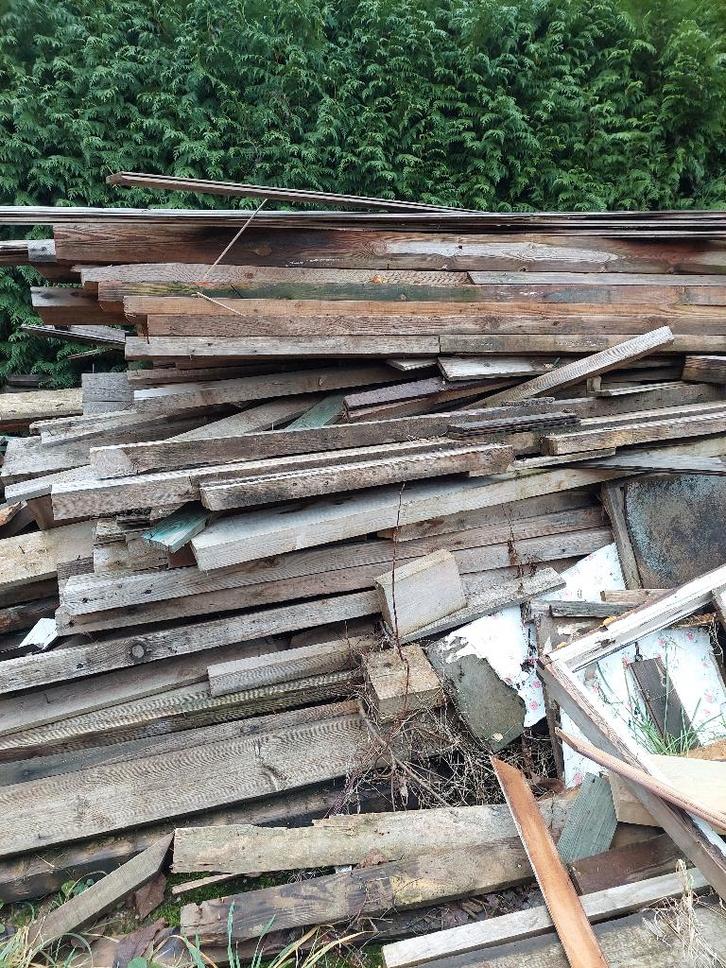 HOUTEN BALKEN EN LATTEN, Bricolage & Construction, Bois & Planches, Utilisé, Autres types, Autres essences de bois, Enlèvement