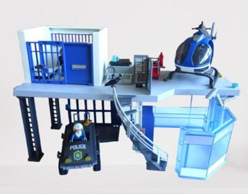 Playmobil gevangenis. Met 3 poppetjes, helikopter, jeep, enz beschikbaar voor biedingen