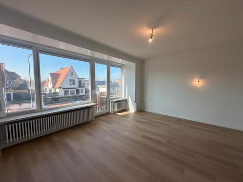 Appartement te huur in Knokke, 2 slpks, Immo, Huizen te huur, Appartement, B