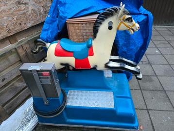 Kiddy ridders beschikbaar voor biedingen