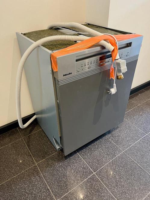 Miele inbouwvaatwassers 60 cm, Elektronische apparatuur, Vaatwasmachines, Zo goed als nieuw, Inbouw, Minder dan 85 cm, 45 tot 60 cm