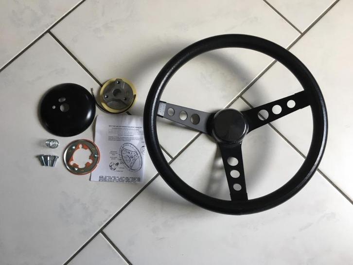 Te koop stuur incl. Bevestigings materialen Dodge w200 d200, Auto-onderdelen, Klein materiaal, Amerikaanse onderdelen, Oldtimer onderdelen