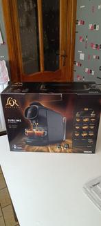 Petits électroménager, Elektronische apparatuur, Koffiezetapparaten, Ophalen, 2 tot 4 kopjes, Koffiepads en cups, Afneembaar waterreservoir