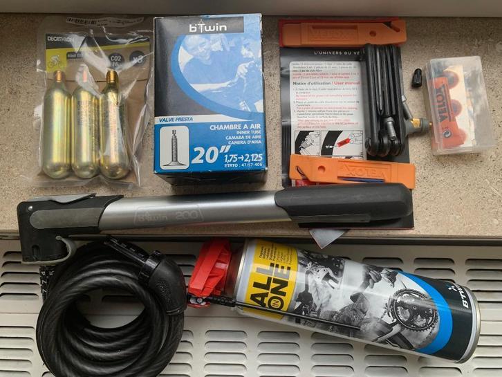 chambre à air 20" + air comp + chaine sécu +++, Fietsen en Brommers, Fietsaccessoires | Overige Fietsaccessoires, Nieuw, Ophalen
