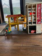 Vintage #930 Parking Ramp - Service Center, Kinderen en Baby's, Speelgoed | Fisher-Price, Ophalen, Gebruikt