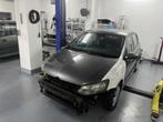 Volkswagen Polo 6r 1.2i Benzine SCHADE, Auto's, Voorwielaandrijving, Stof, Zwart, Bedrijf