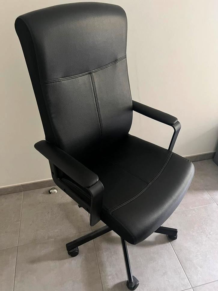 IKEA MILLBERGET draaibare bureaustoel - Zeer goede staat, Huis en Inrichting, Bureaustoelen, Zo goed als nieuw, Bureaustoel, Zwart