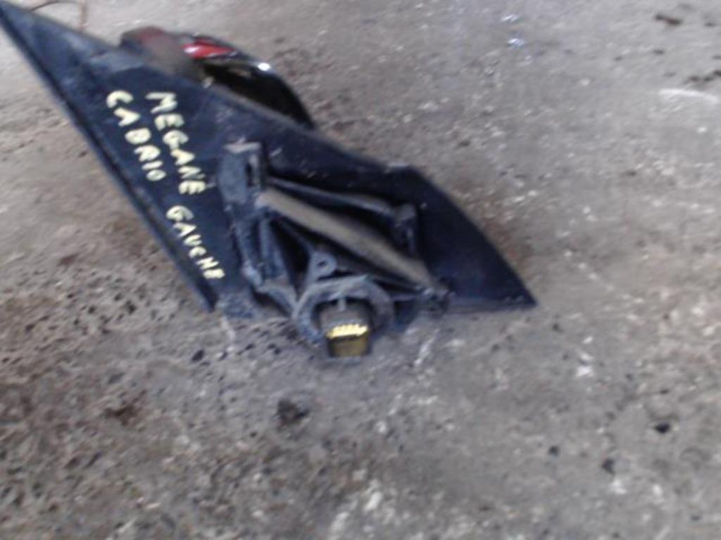 Rétroviseur gauche Renault Megane II cc 2003-2005 LP/13707, Enlèvement ou Envoi, Utilisé, Renault