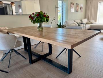 Massief houten eettafel - Charrell home interiors beschikbaar voor biedingen