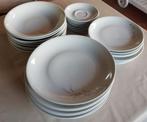Service d'assiettes en porcelaine de 43 pièces, Ophalen