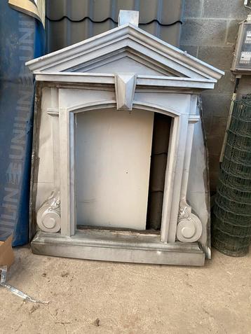 Lucarne en zinc  beschikbaar voor biedingen
