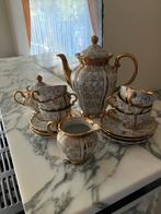 Koffieservies in Frans porselein, Ophalen