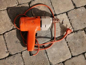 Boormachine Black and Decker beschikbaar voor biedingen