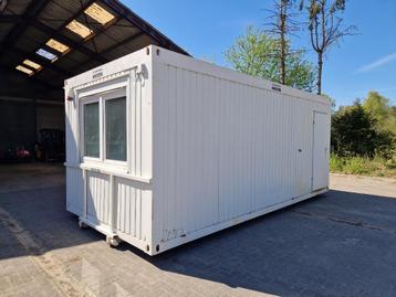 Bureau / woon container  beschikbaar voor biedingen