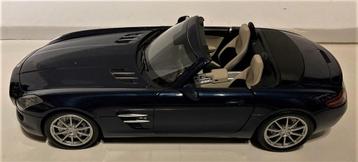 mercedes SLS AMG 1:18 (16) beschikbaar voor biedingen