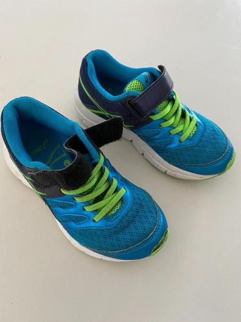 asics 27, Kinderen en Baby's, Kinderkleding | Schoenen en Sokken, Gebruikt, Sportschoenen, Jongen, Ophalen of Verzenden