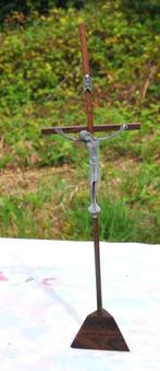 crucifix a poser fine croix pied triangulaire, Antiquités & Art, Enlèvement ou Envoi