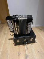 Accordeon, Avec valise, Comme neuf, Enlèvement, 120 basses