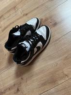 Dunk Low Panda ( noire et blanche ), Kleding | Dames, Schoenen, Ophalen, Zwart, Nike, Sneakers