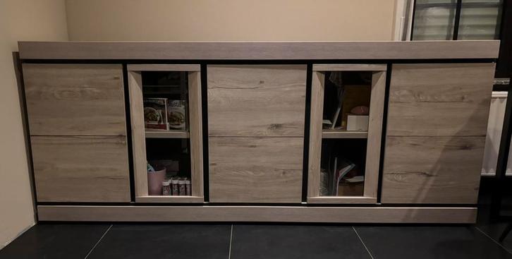 Dressoir + eettafel, Huis en Inrichting, Kasten | Dressoirs, Zo goed als nieuw, Ophalen