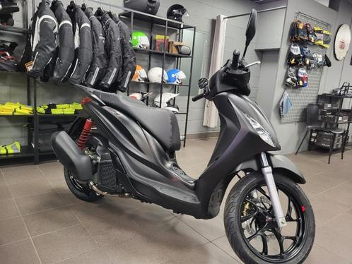 Piaggio Medley S 125 met gratis topkoffer, Motoren, Motoren | Piaggio, Bedrijf, Scooter, 11 kW of minder, 1 cilinder, Ophalen