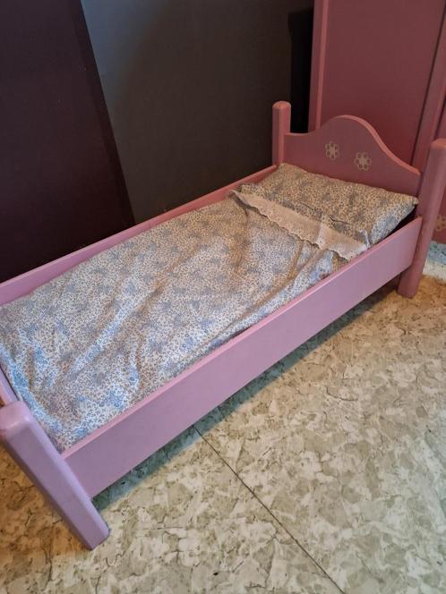poppenbedje, Kinderen en Baby's, Speelgoed | Houten speelgoed, Zo goed als nieuw, Meubelstuk of Keukentje, Ophalen