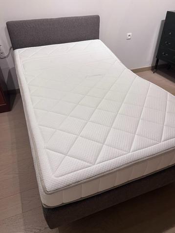 AUPING bed+hoofdbord+matras 120x200, verstelbaar beschikbaar voor biedingen